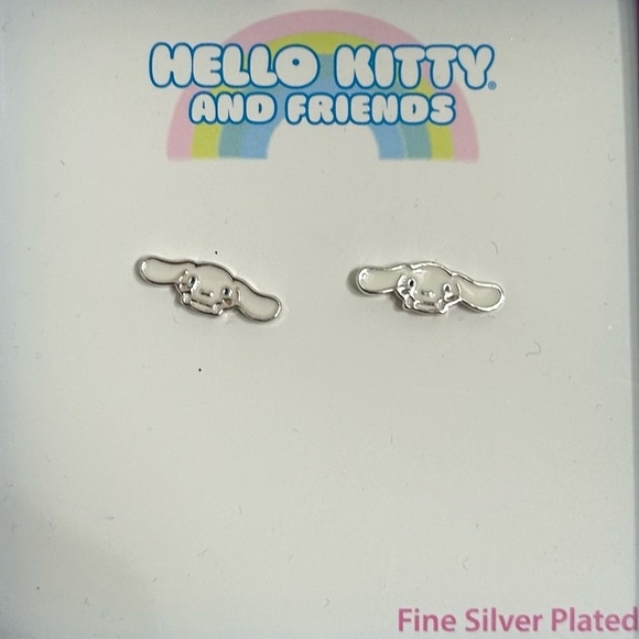 Hello Kitty and Friends cinnamonrolls stud earrings - Picture 6 of 7